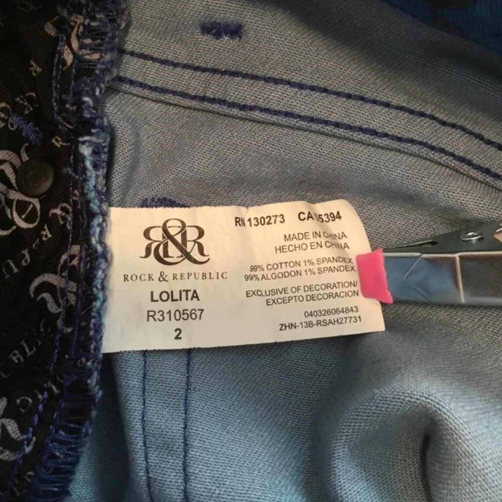 Rock& Republic Ladies Jean Shorts Blue/ Black/ Green/ Pink Size 2 - Picture 4 of 5